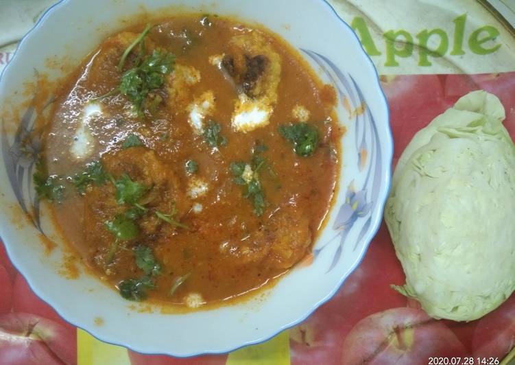 Simple Way to Prepare Homemade Cabbage Kofta. Curry