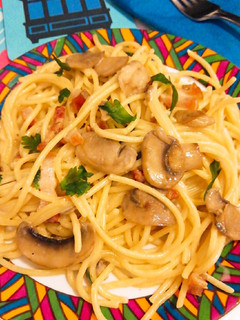 Tejszínes-gombás spagetti 🍄 recept fotója