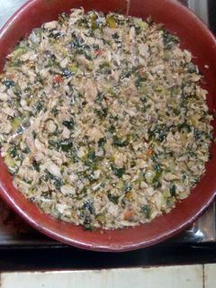 Una foto de Pollo esmechado cocido al sellado para comer con arepa