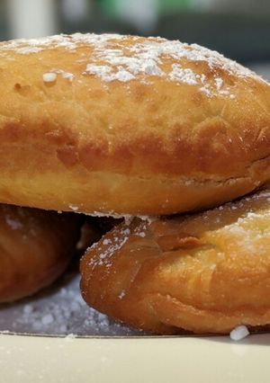Une photo de Beignets fourrés au Nutella ou à la confiture de framboise