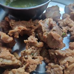 A picture of Singhare Ki Pakore.