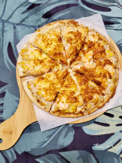氣炸烤箱×凱薩鮪魚沙拉鮮蝦披薩🍕 的食譜成品照片