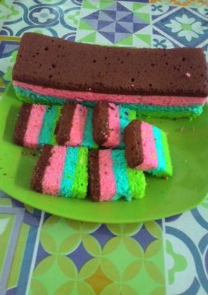 Foto resep Bolu pelangi....