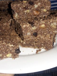 Una foto de Budín de avena, cacao amargo, frutos secos y banana sin harina