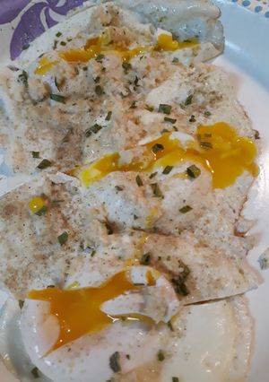 A picture of Spicy Horsey Eggs.