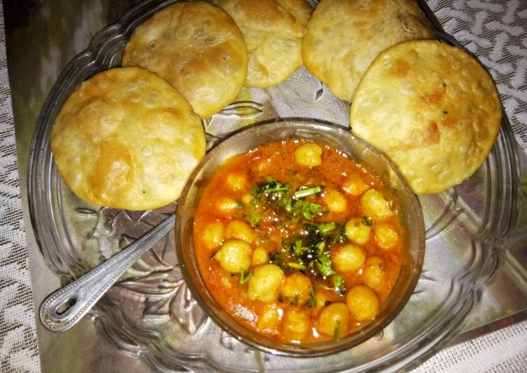 Recipe: To Try At Home Sattu kachori /chole