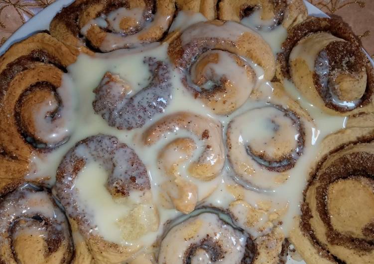 Recipe of Any-night-of-the-week Cinnamon roll