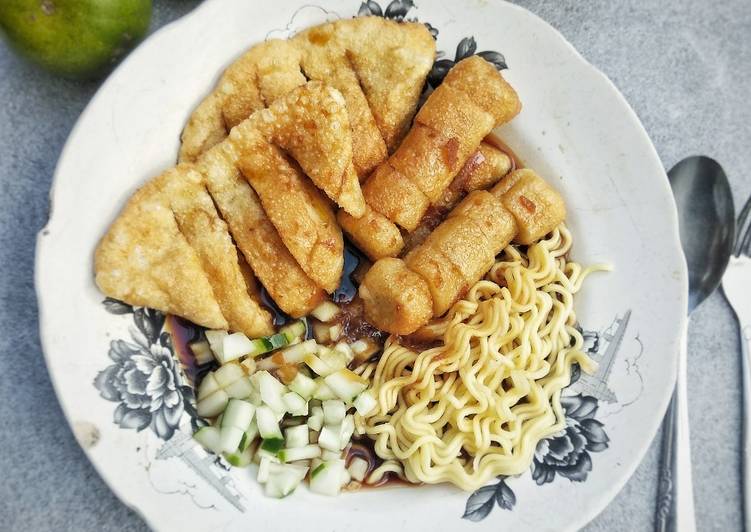 Pempek Dos (pempek tanpa ikan)