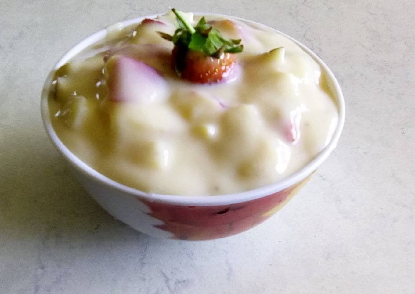 Vanilla custard fruit salad