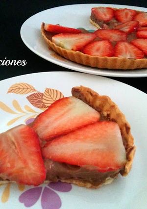 Foto principal de Tartaleta de crema de chocolate y fresas
