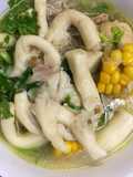 Cánh gà nấu canh ngô nấm