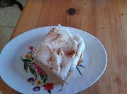 Una foto de postre facil con postre royal
