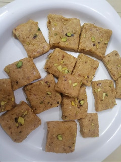 صورة لوصفة حلى قهوة سهل وسريع ولذيذ جداً من اختراعاتي 😋😋