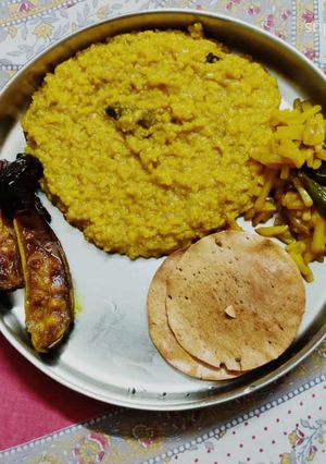 দলিয়ার খিচুড়ি(daliyar khichuri recipe in Bengali) রেসিপির প্রধান ছবি