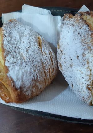 Una foto de Sfogliatelle napolitane... o sfogliatellas