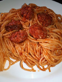 Una foto de Tallarines con longanizas