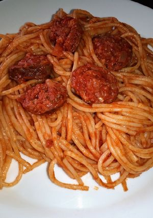 Una foto de Tallarines con longanizas