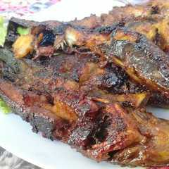 A picture of Lele Bakar Madu.