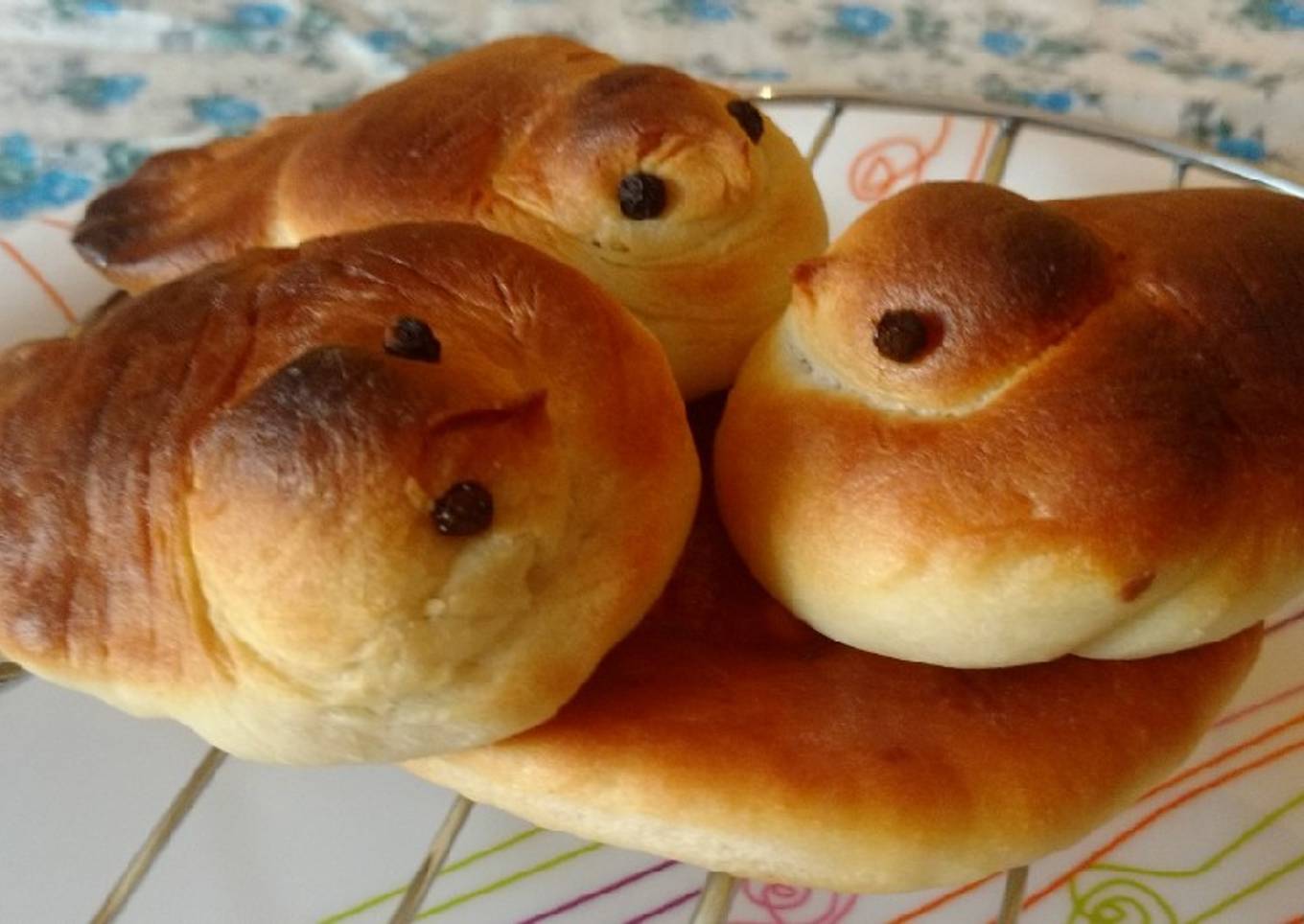 Bird Shape Bun