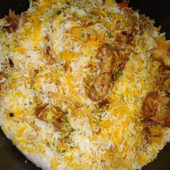 A picture of Chicken Biryani.