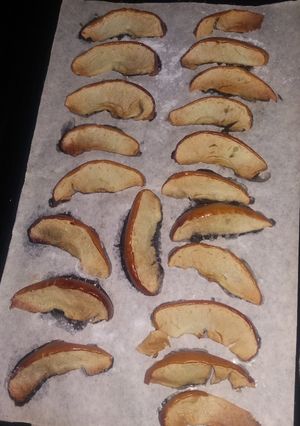 A picture of Spiced Apple Crisps.