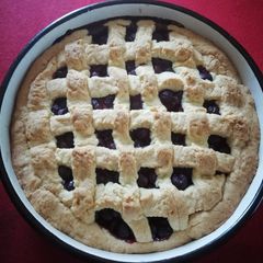 A picture of Cherry Pie.