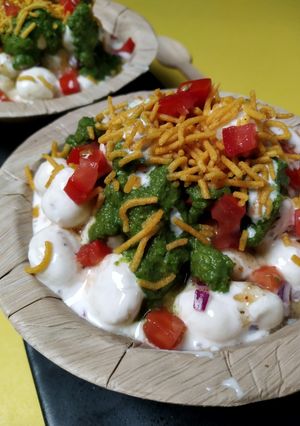 A picture of Makhana chat.