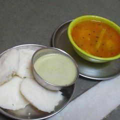 A picture of Idli sambar.