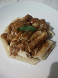 Una foto de Pasta con salsa de jitomate a la DIAZ