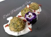 Una foto di riso con burrata