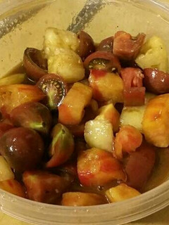 A picture of Heirloom Tomatoes in Balsamic Vinaigrette.