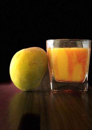A picture of Mango Roohafza Smoothie.