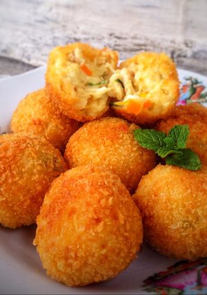 Foto resep Mac and Cheese Balls (bola-bola macaroni dan keju)