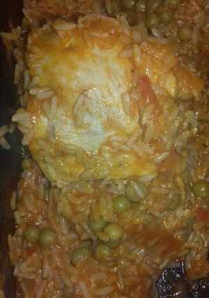 Una foto de Guiso de arroz con pollo
