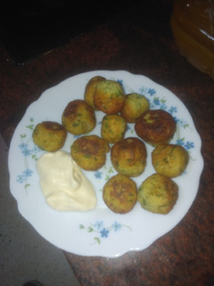 Una foto de Buñuelos de sancocho con mayonesa