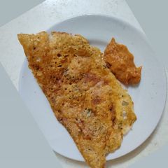 A picture of Oats rava dosa.