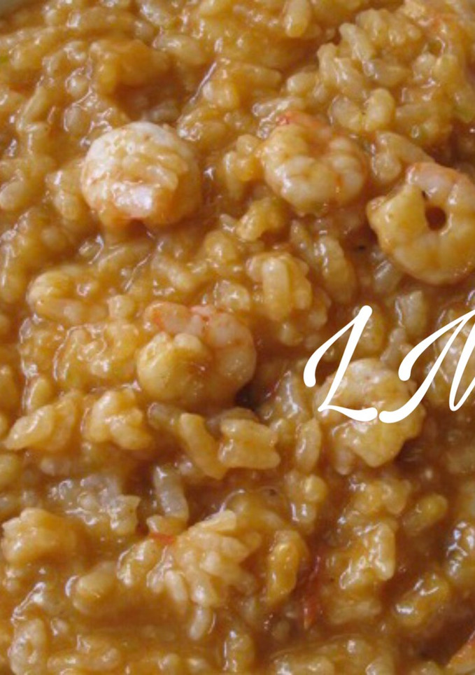 Una foto de Arroz con gambas