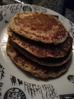 Una foto de Pancakes de banana y avena