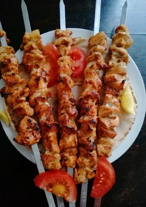 صورة لوصفة شيش طاووق على الفحم 😉