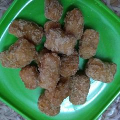A picture of Bajra,wheat flour mix gur parra.