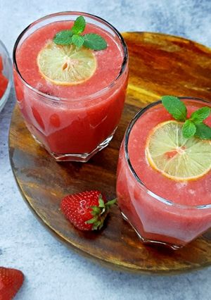 A picture of Watermelon Strawberry Cooler.
