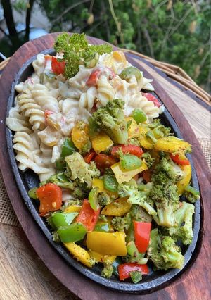 Chessy White Sauce Pasta Recipe by Nancy Bilala - Cookpad