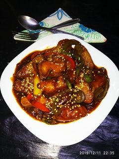 হানি চিলি পটাটো।  honey chilli potato... রেসিপির প্রধান ছবি