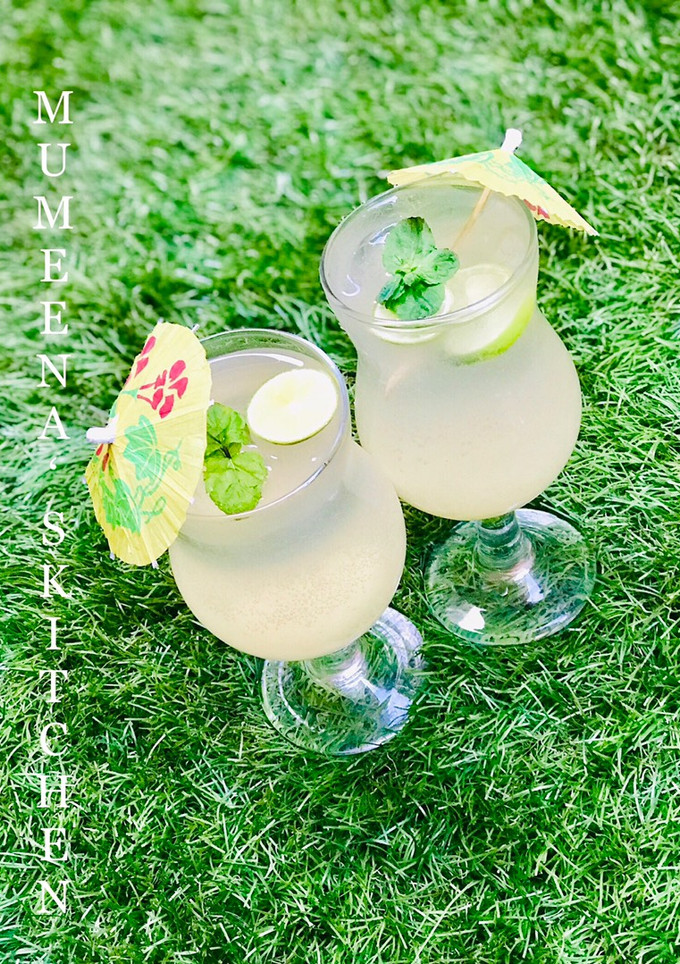 A picture of Sparkling Ginger Lemonade.