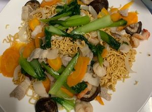 Hình của món Mì Xào Tôm Thịt.