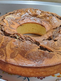 Una foto de Budín de limón marmolado súper fácil sin manteca