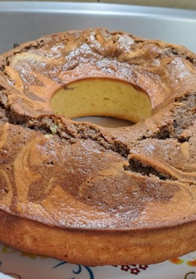 Una foto de Budín de limón marmolado súper fácil sin manteca