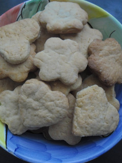 A picture of Custard Biscuits.