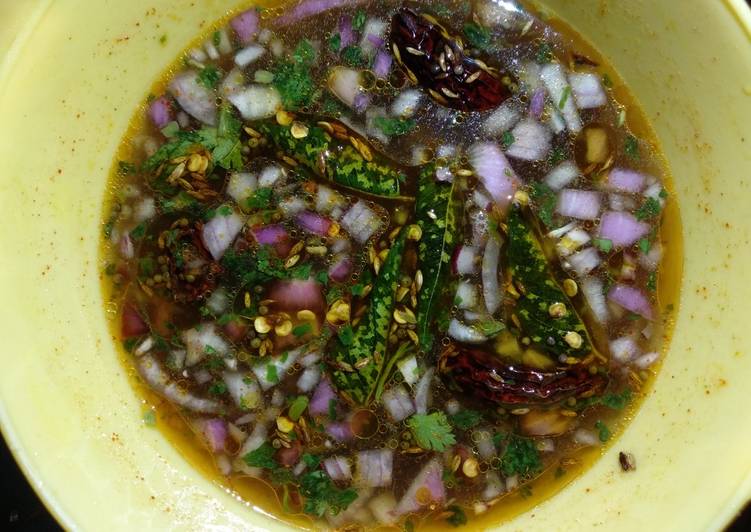 Recipe of Homemade Pachipulusu (tamarind soup)