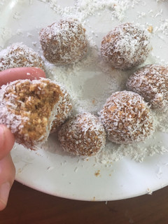 Una foto de Trufas muy fácil ideal para los chicos 💕